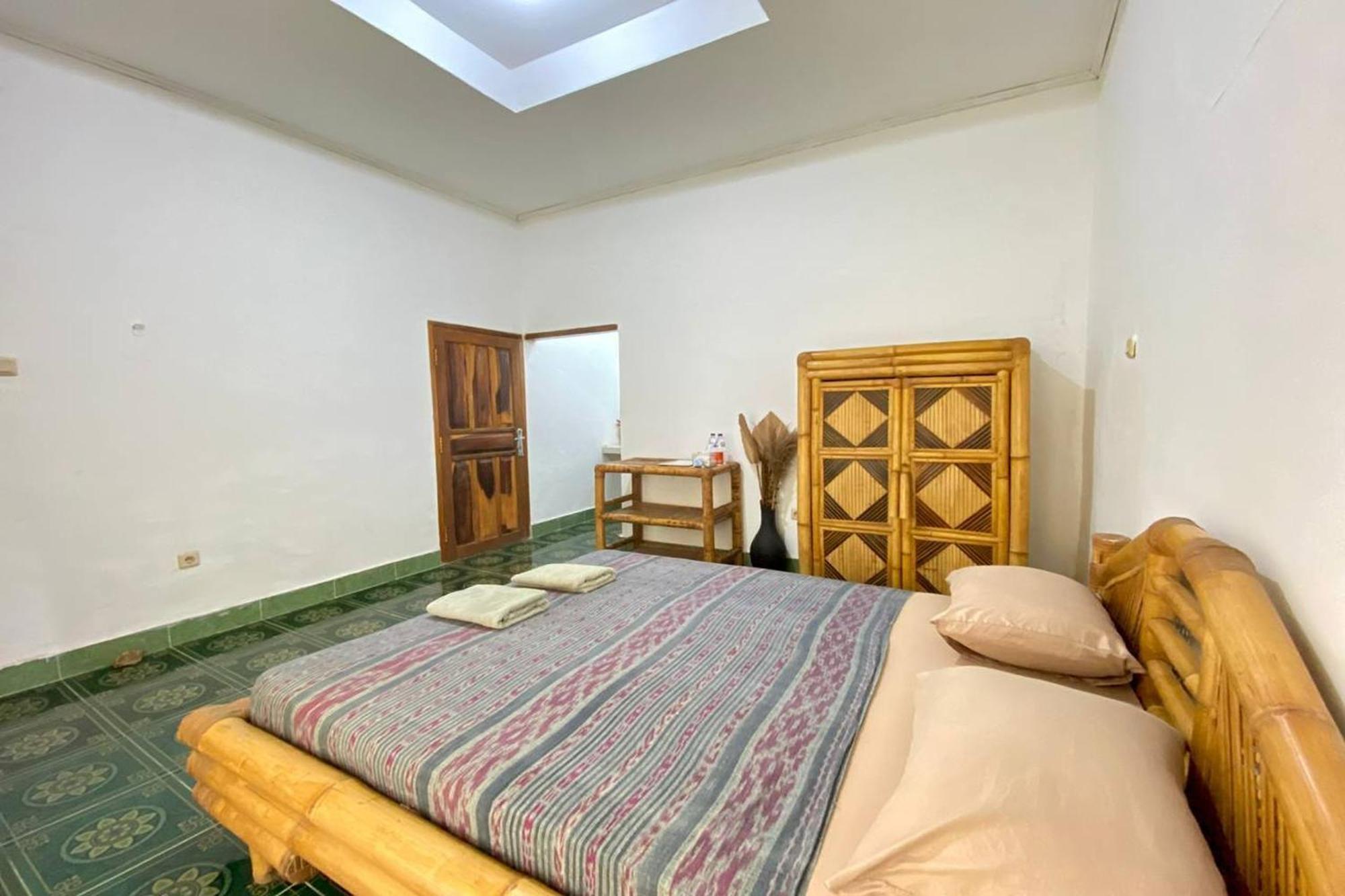 Duyung Rooms & Resto Gerupuk Bumbang Eksteriør bilde