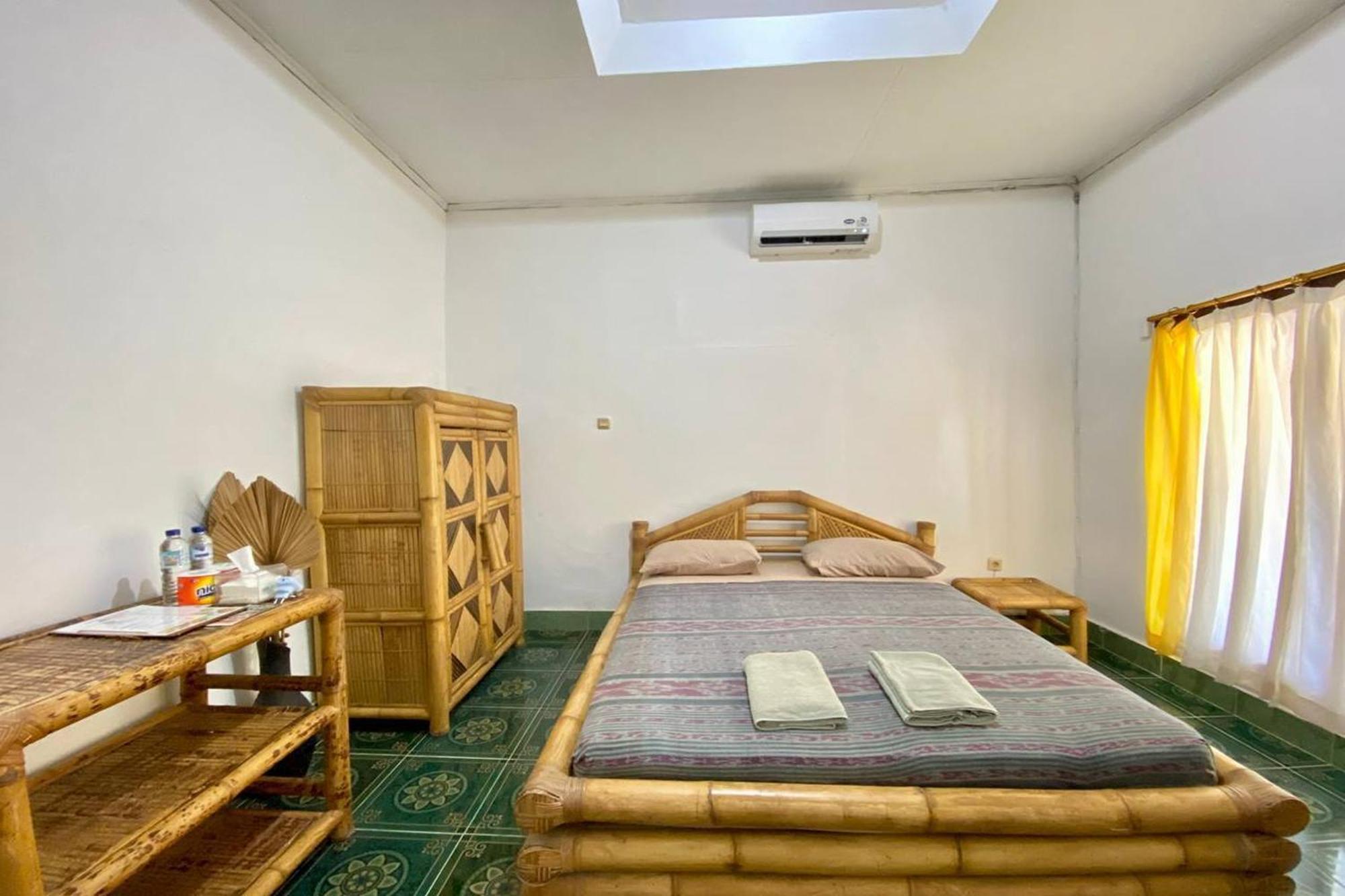 Duyung Rooms & Resto Gerupuk Bumbang Eksteriør bilde