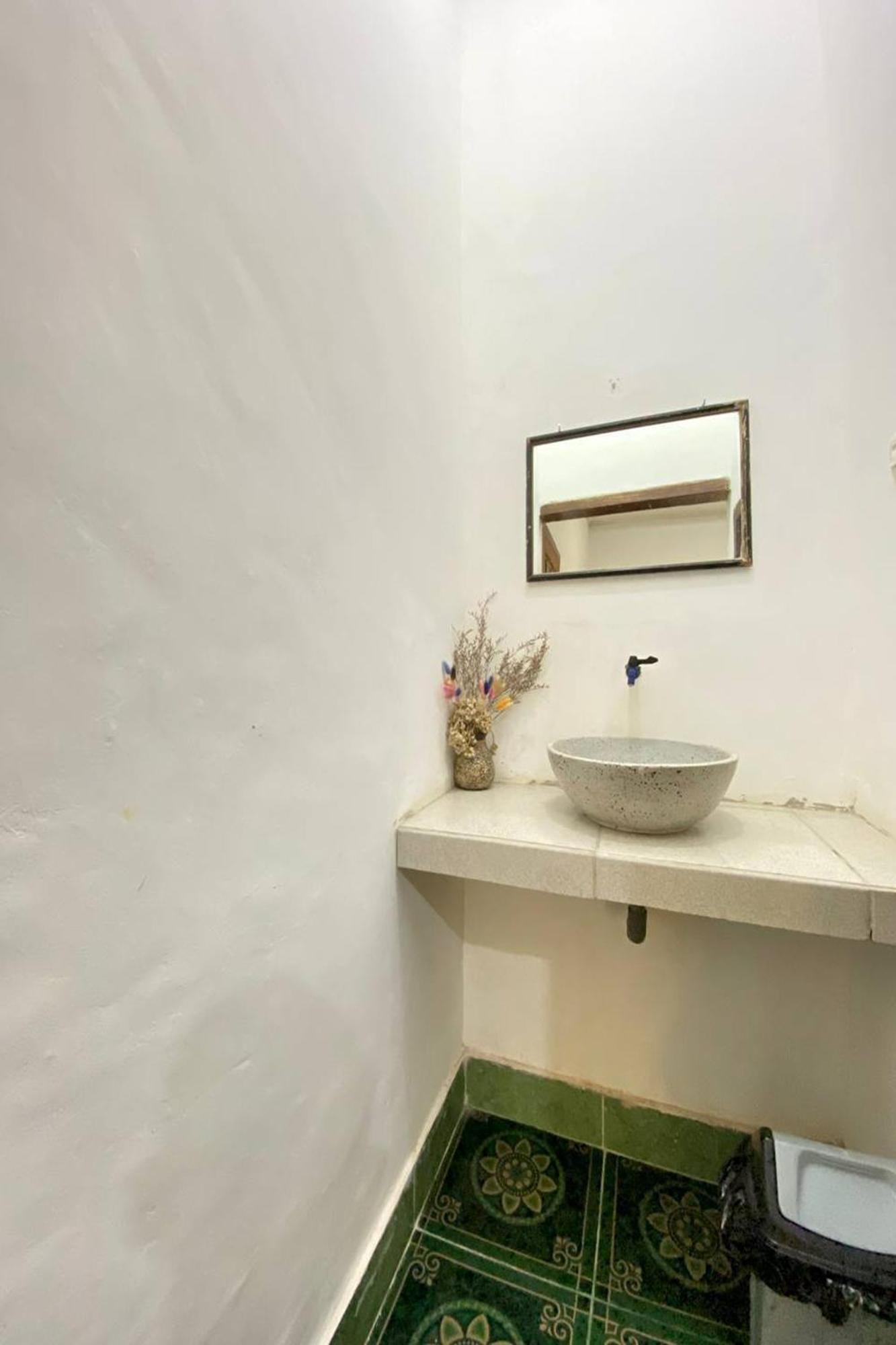 Duyung Rooms & Resto Gerupuk Bumbang Eksteriør bilde