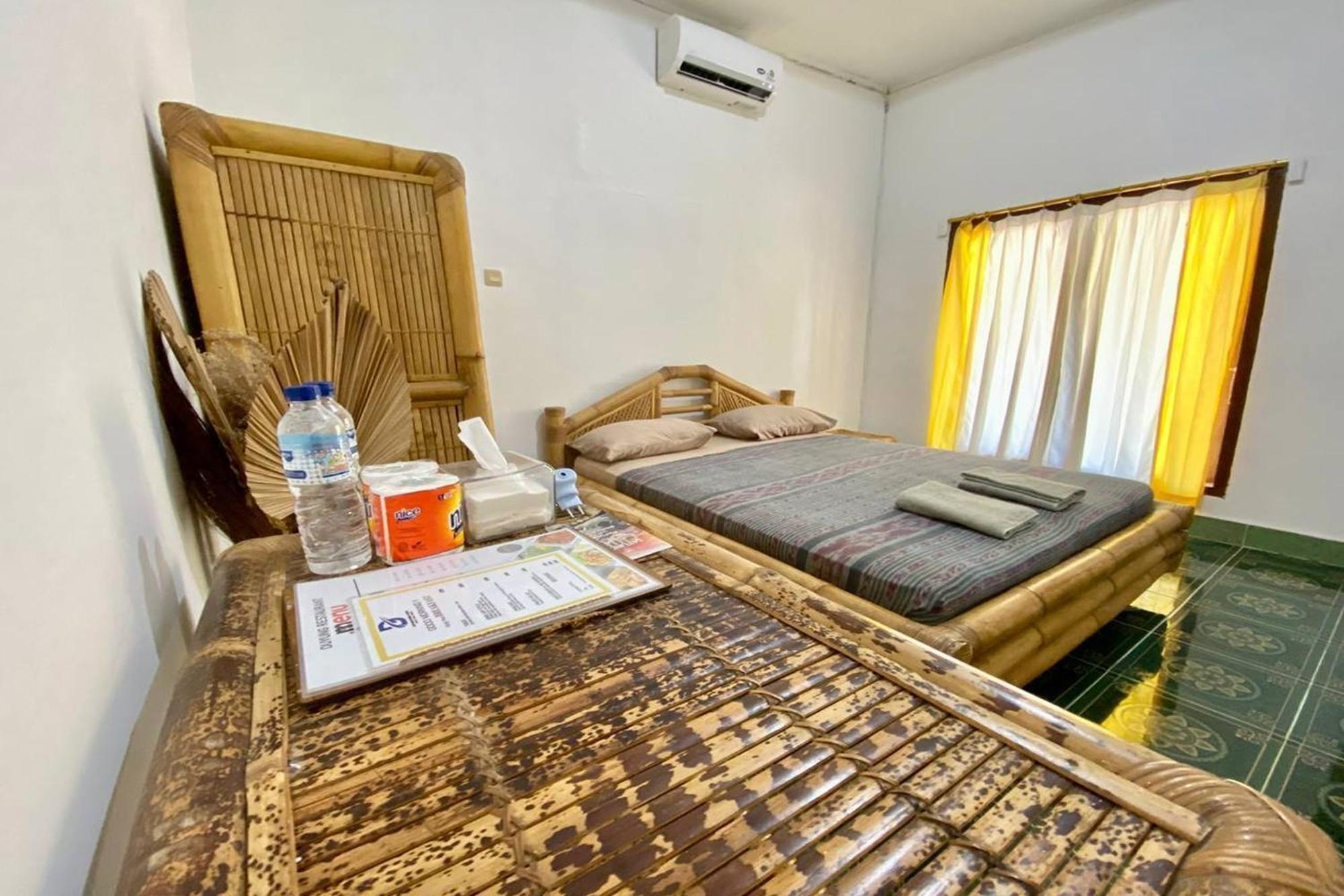 Duyung Rooms & Resto Gerupuk Bumbang Eksteriør bilde