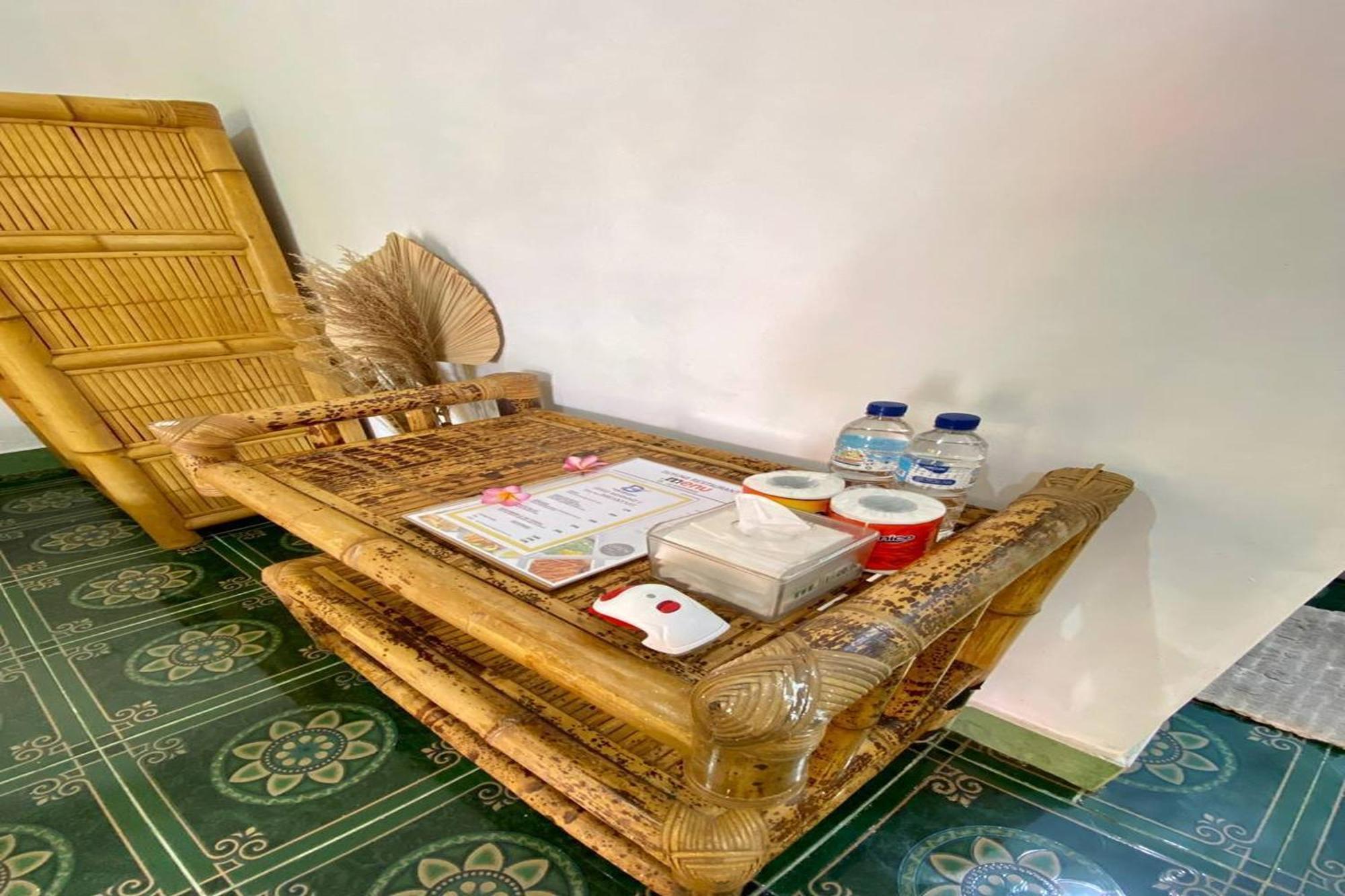 Duyung Rooms & Resto Gerupuk Bumbang Eksteriør bilde