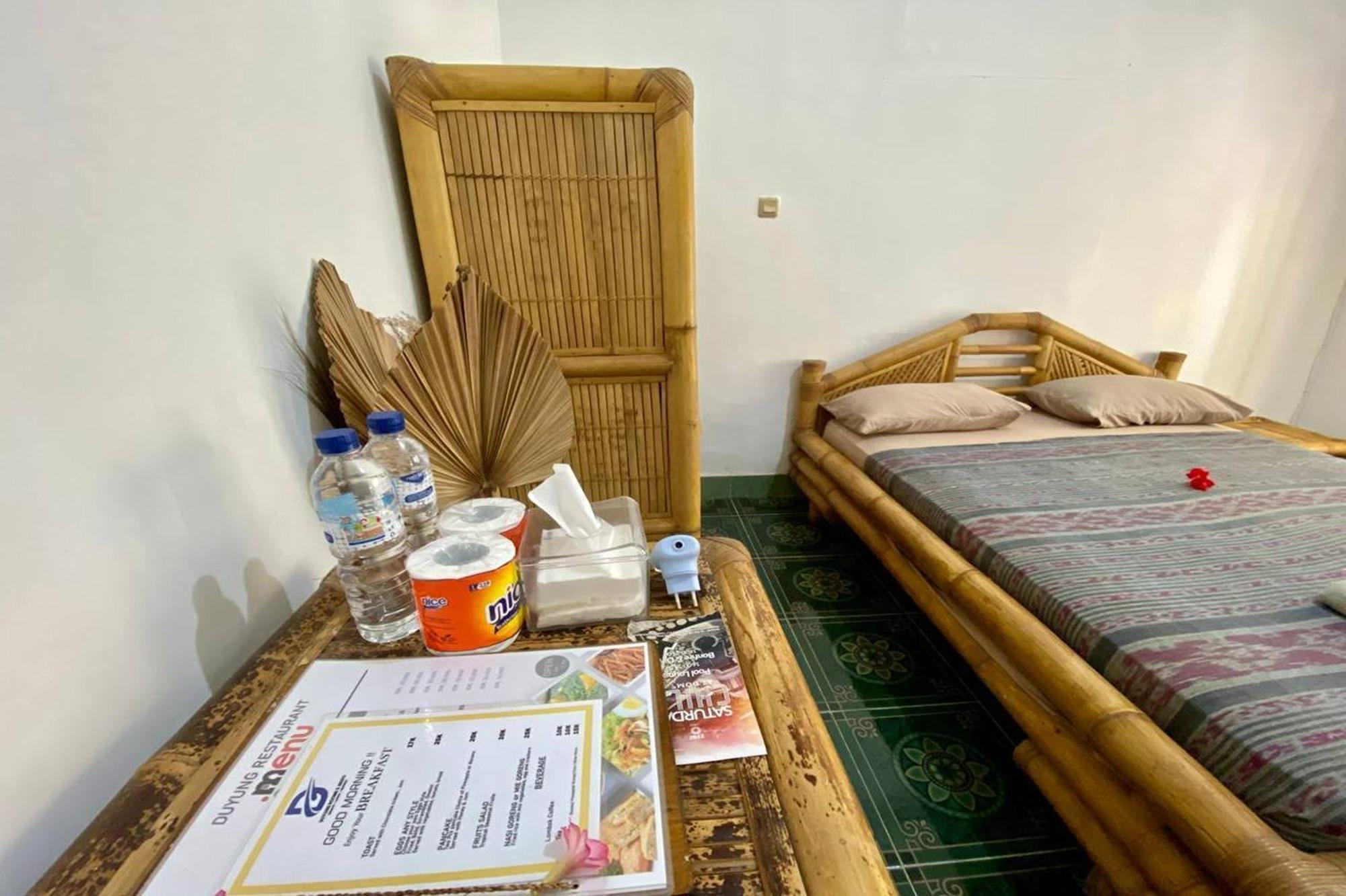 Duyung Rooms & Resto Gerupuk Bumbang Eksteriør bilde