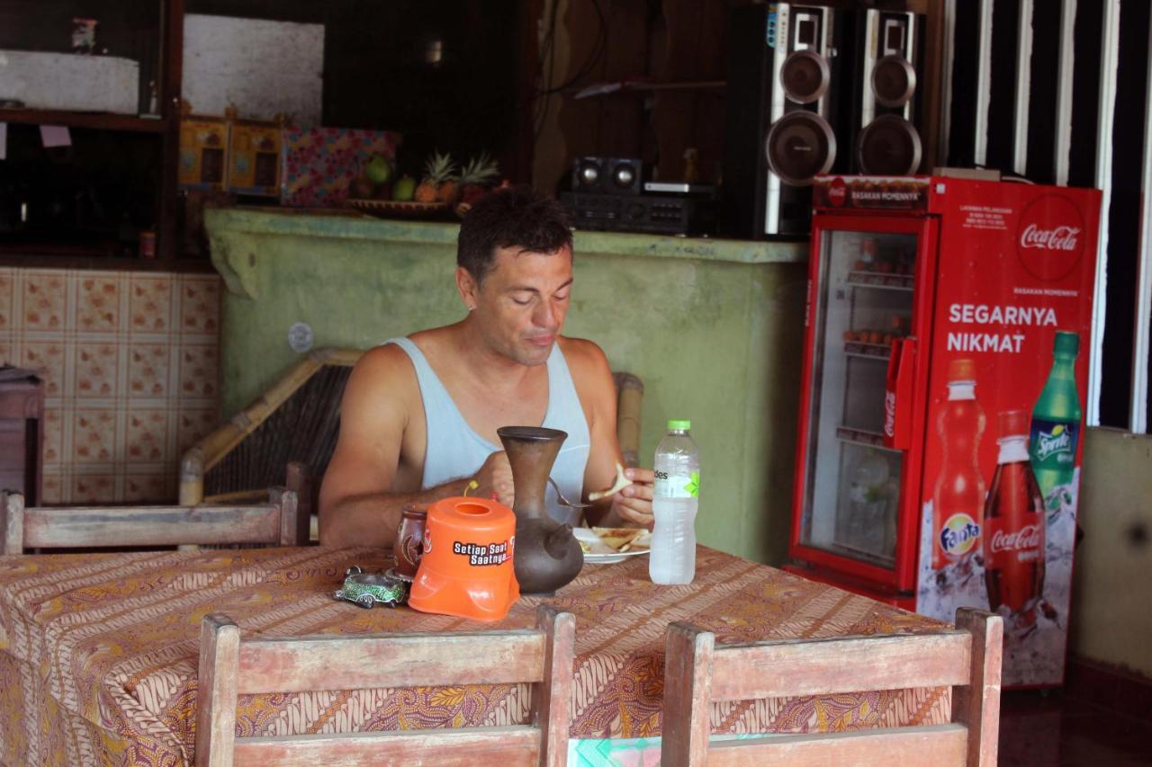 Duyung Rooms & Resto Gerupuk Bumbang Eksteriør bilde